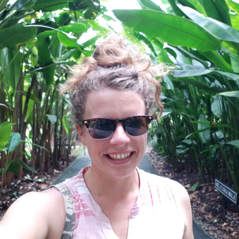 Meet your Posher, Flo